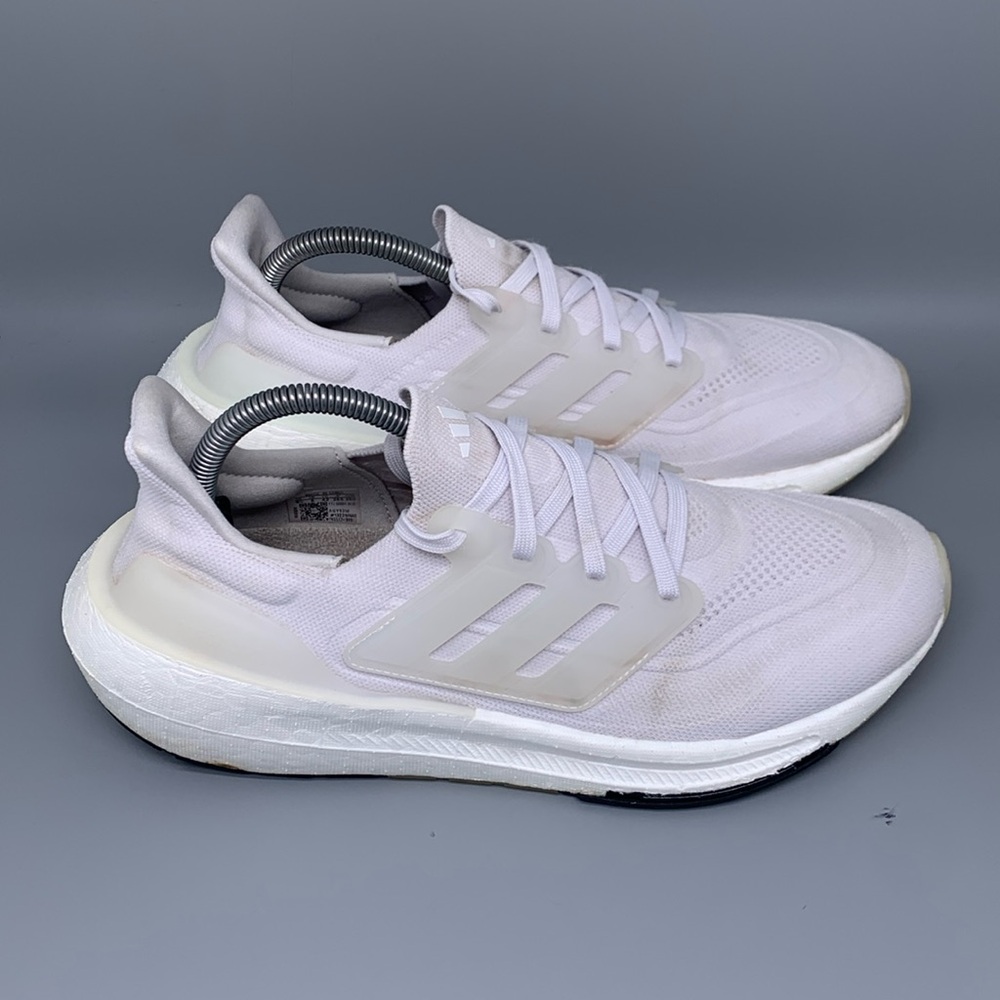 Adidas Ultraboost 22 Triple‎ White Running Shoes GY9350 Men’s Sz 8.5